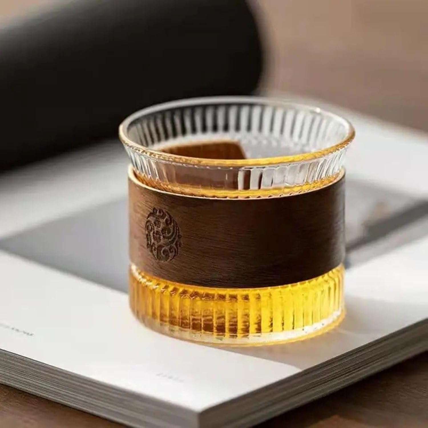 Glass Tea and Coffee Cup for Hot and Cold Drinks, High Borosilicate Glass With High Level of Sawdust Insulation (170ml)